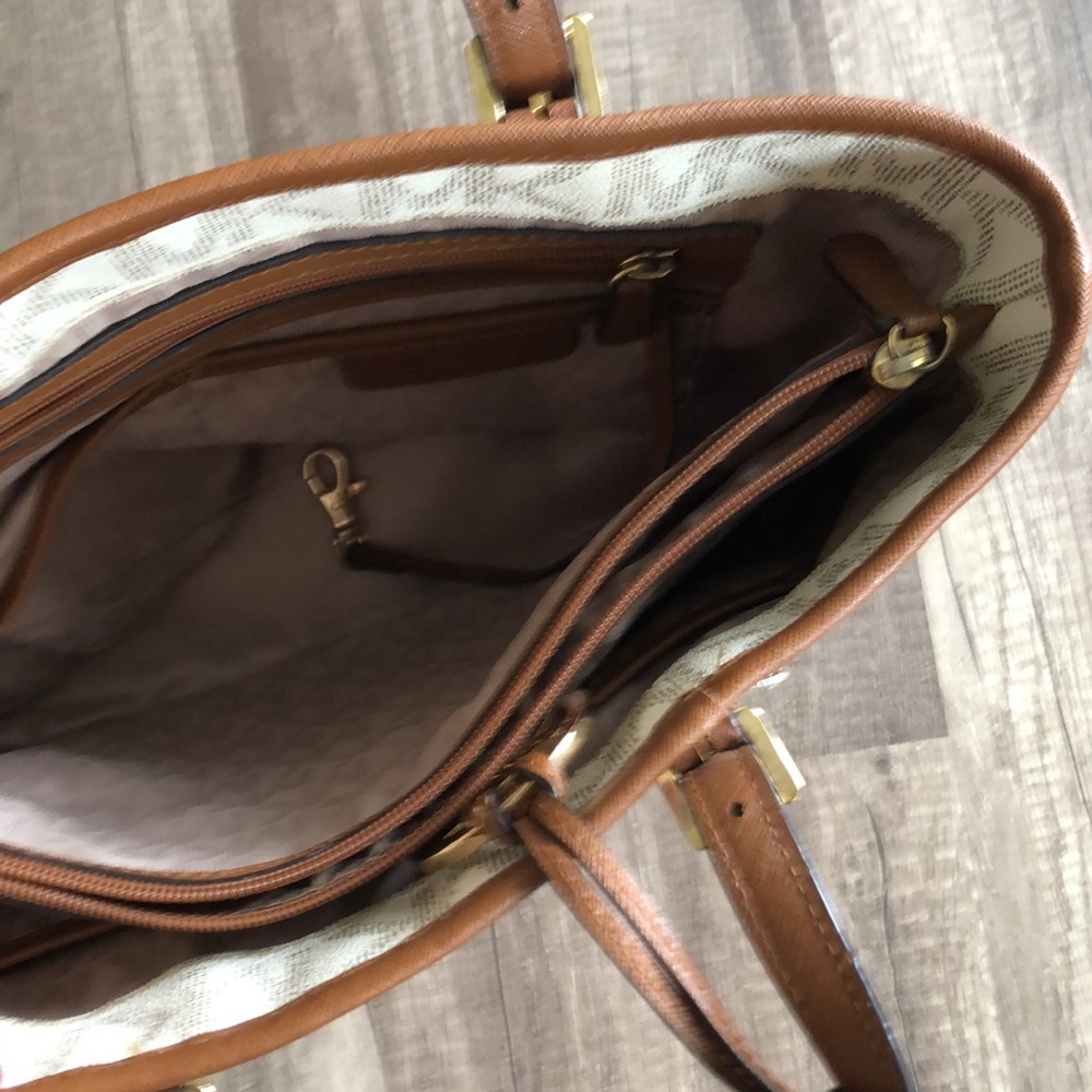 Michael Michael Kors Logo Print Shoulder Bag Creme and Brown - Picture 9 of 13
